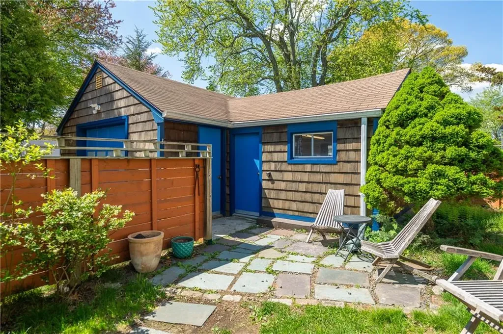 31 Errol Street Warwick RI 02888