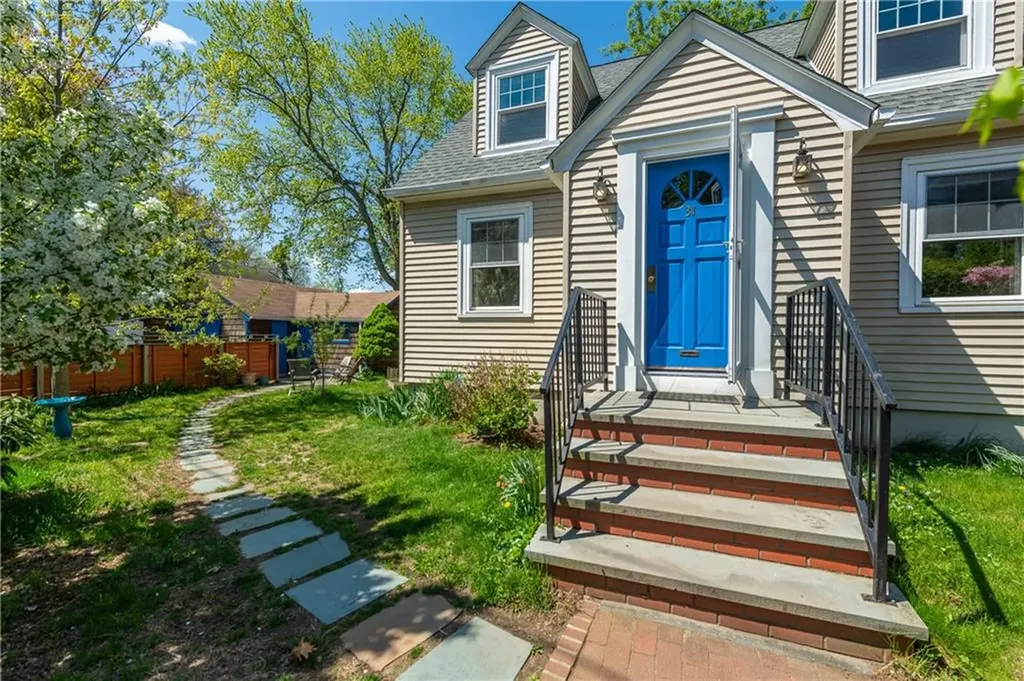 31 Errol Street Warwick RI 02888