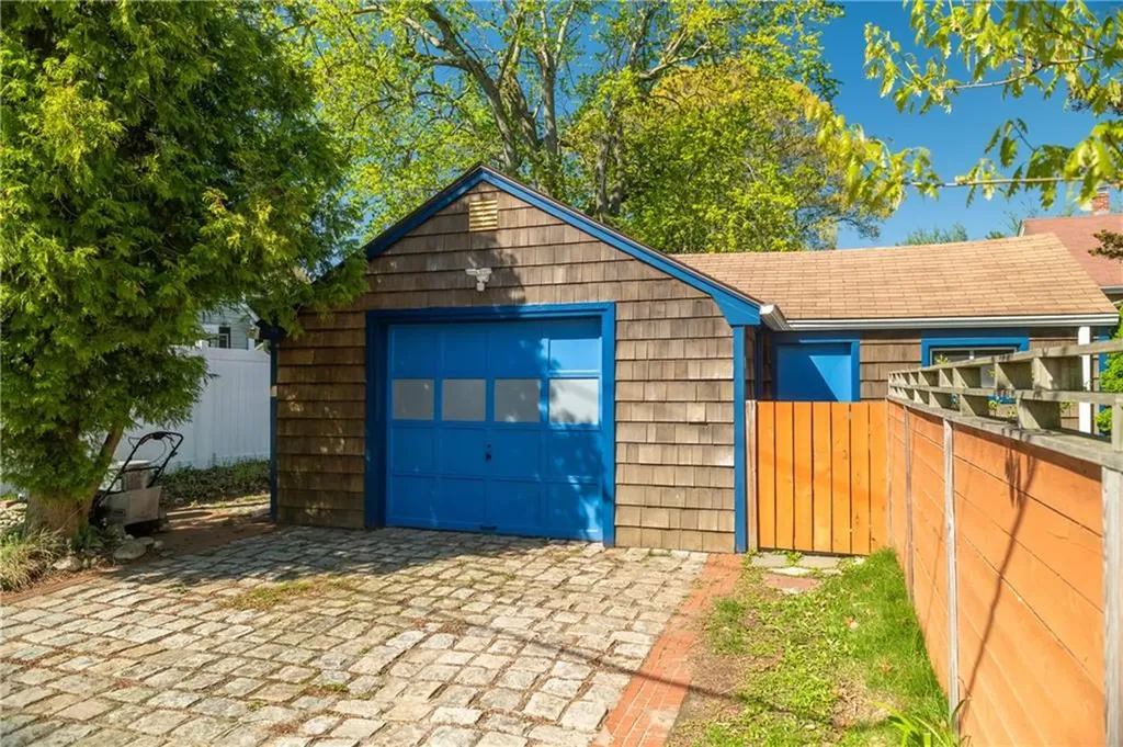 31 Errol Street Warwick RI 02888