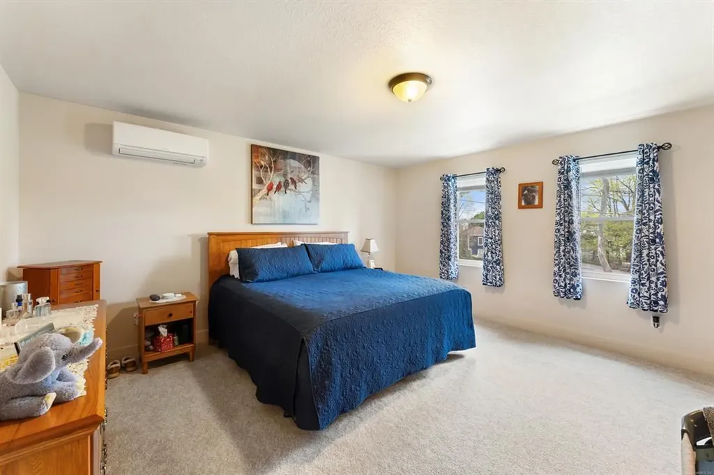 22 Barber Street Putnam CT 06260