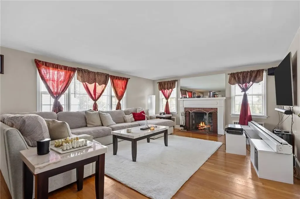 74 Youngs Avenue West Warwick RI 02893