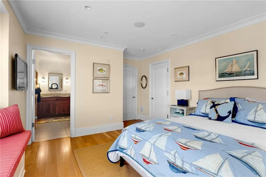 24 Brown And Howard Wharf Newport RI 02840