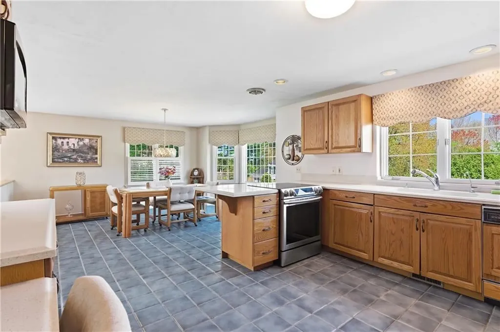 2 N Hereford Drive Cumberland RI 02864