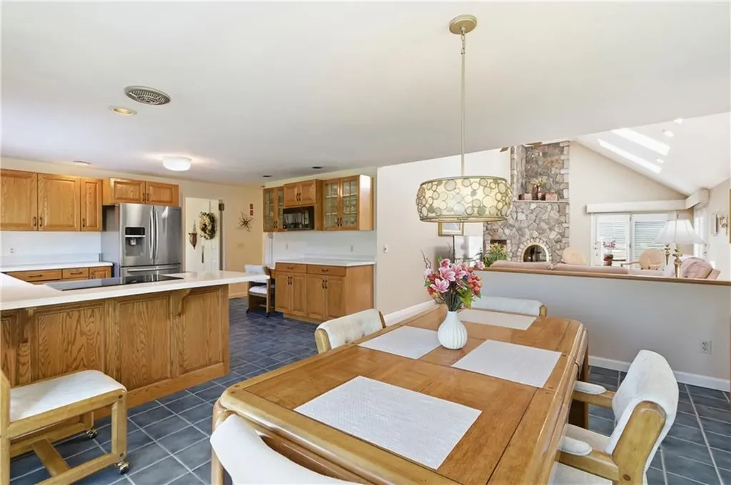 2 N Hereford Drive Cumberland RI 02864