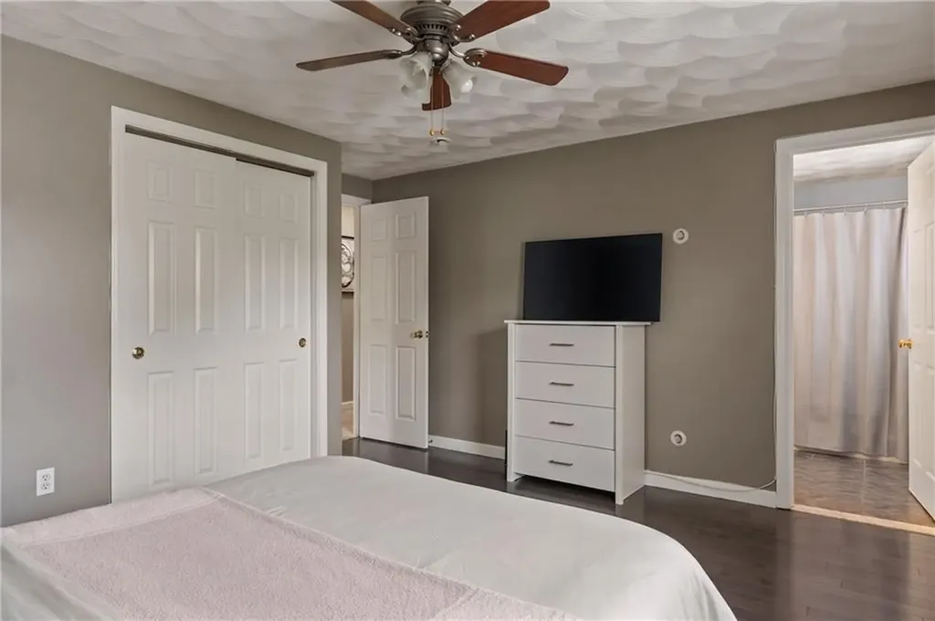 234 3rd Avenue Cranston RI 02910