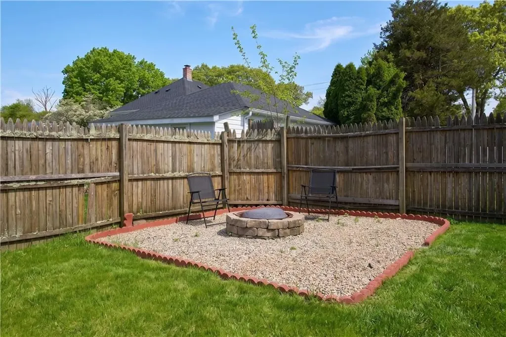 234 3rd Avenue Cranston RI 02910