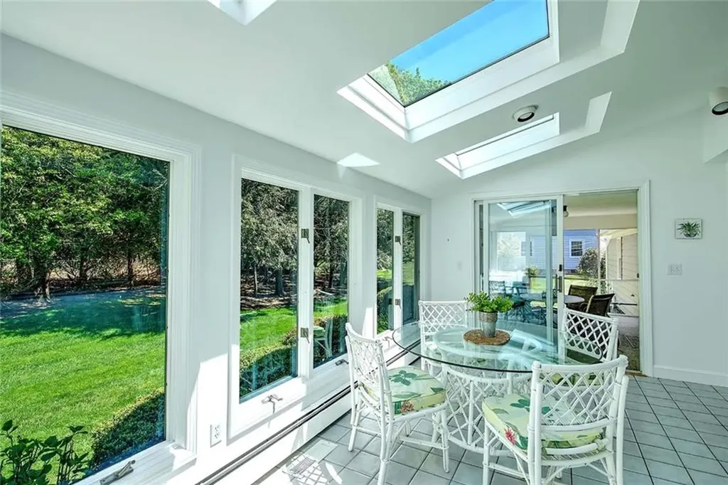 11 Henry Drive Barrington RI 02806