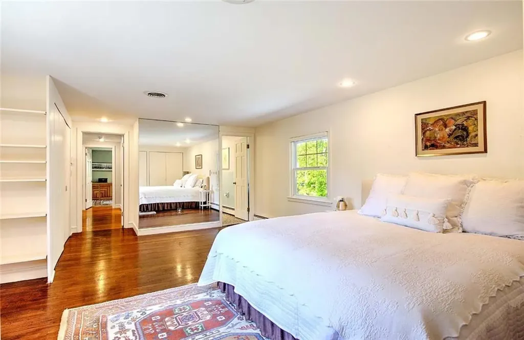 11 Henry Drive Barrington RI 02806