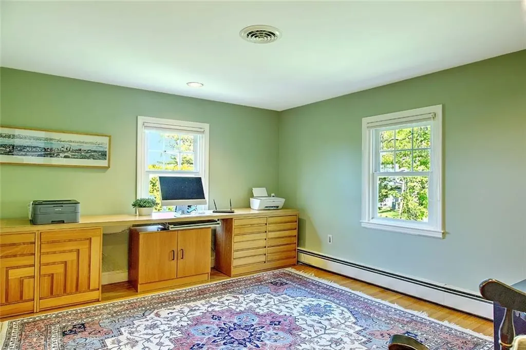 11 Henry Drive Barrington RI 02806