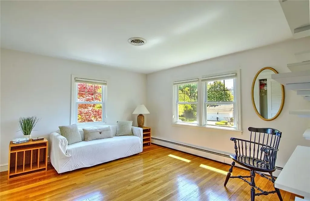 11 Henry Drive Barrington RI 02806