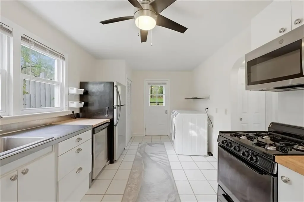 169 Church Street Westerly RI 02808