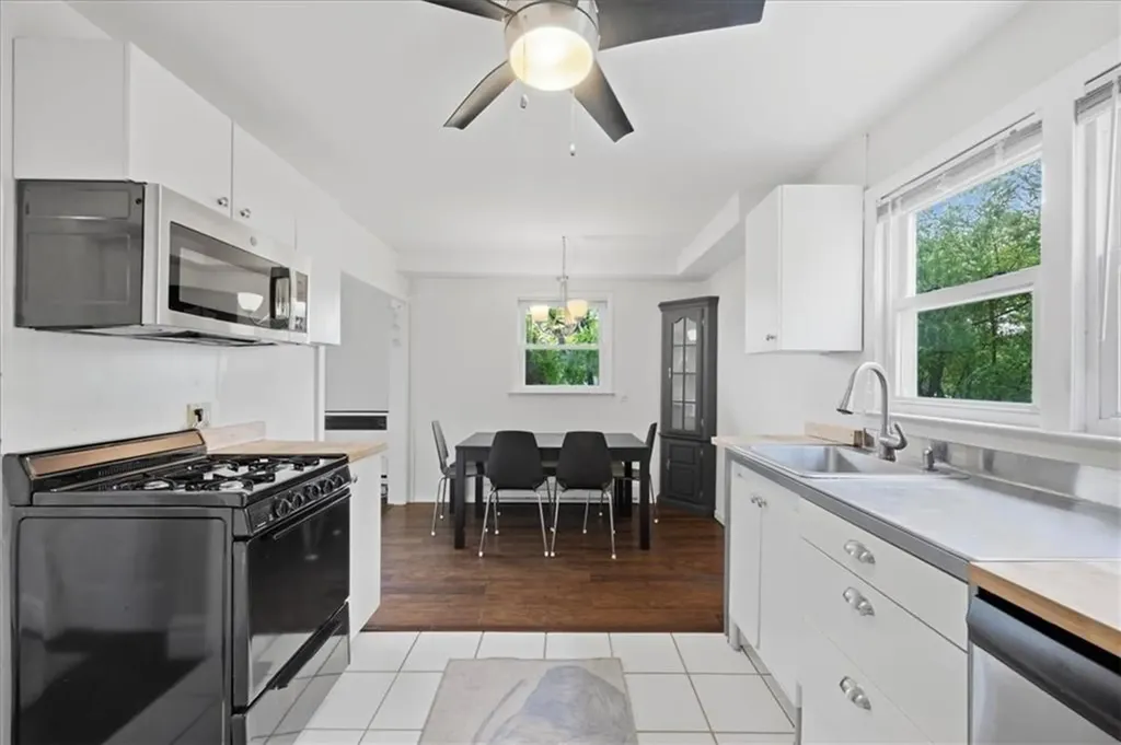 169 Church Street Westerly RI 02808