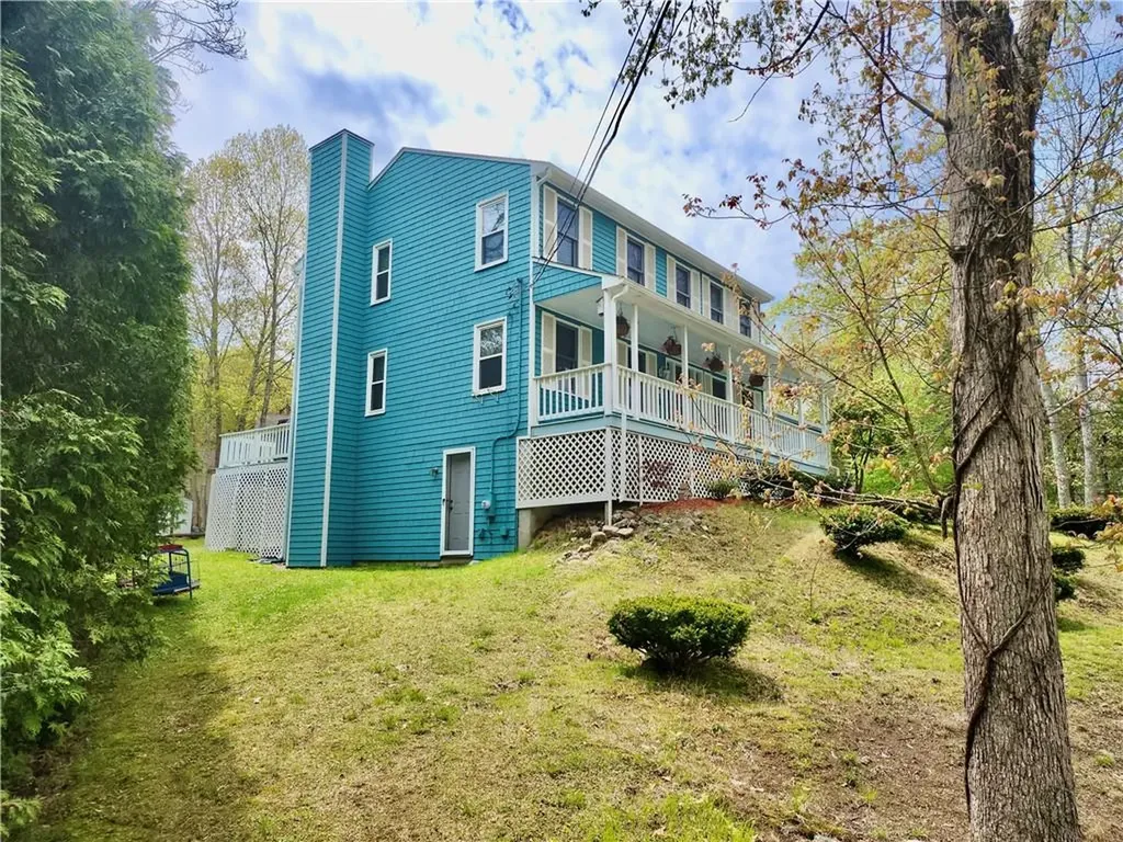 22 Ridgewood Drive Scituate RI 02857