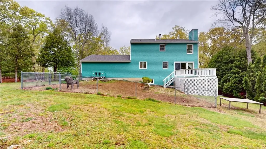 22 Ridgewood Drive Scituate RI 02857