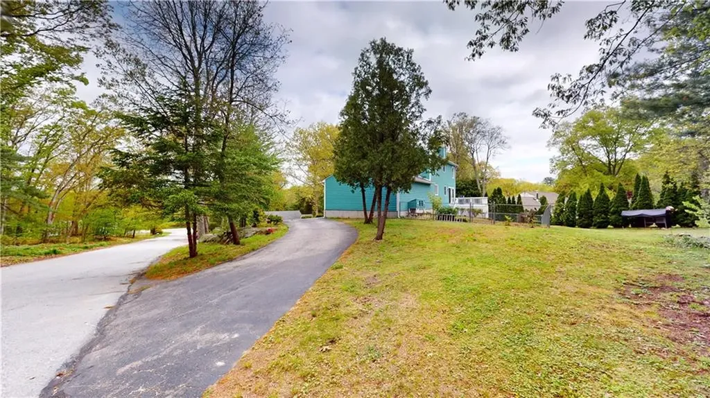 22 Ridgewood Drive Scituate RI 02857