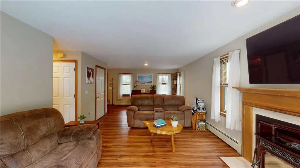 22 Ridgewood Drive Scituate RI 02857