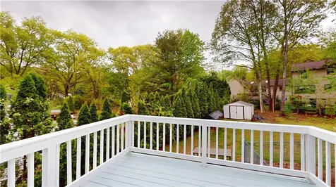 22 Ridgewood Drive Scituate RI 02857