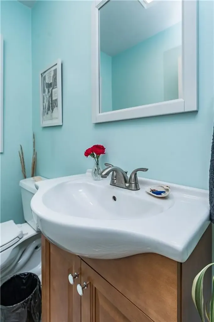 10 Burleigh Street Providence RI 02904