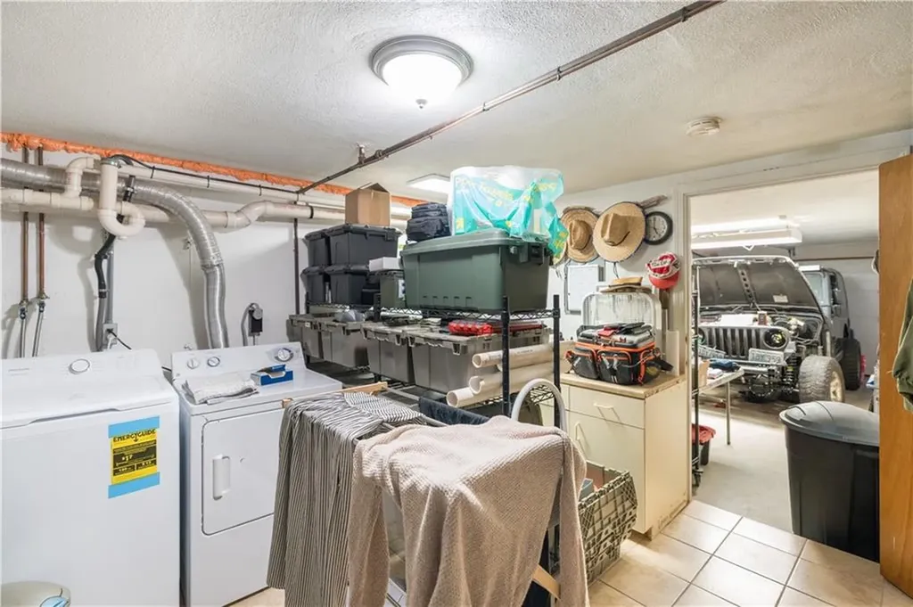 10 Burleigh Street Providence RI 02904