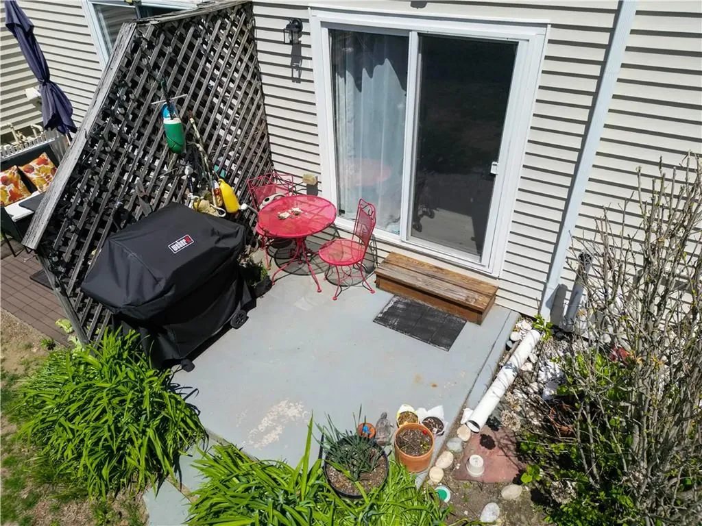 10 Burleigh Street Providence RI 02904