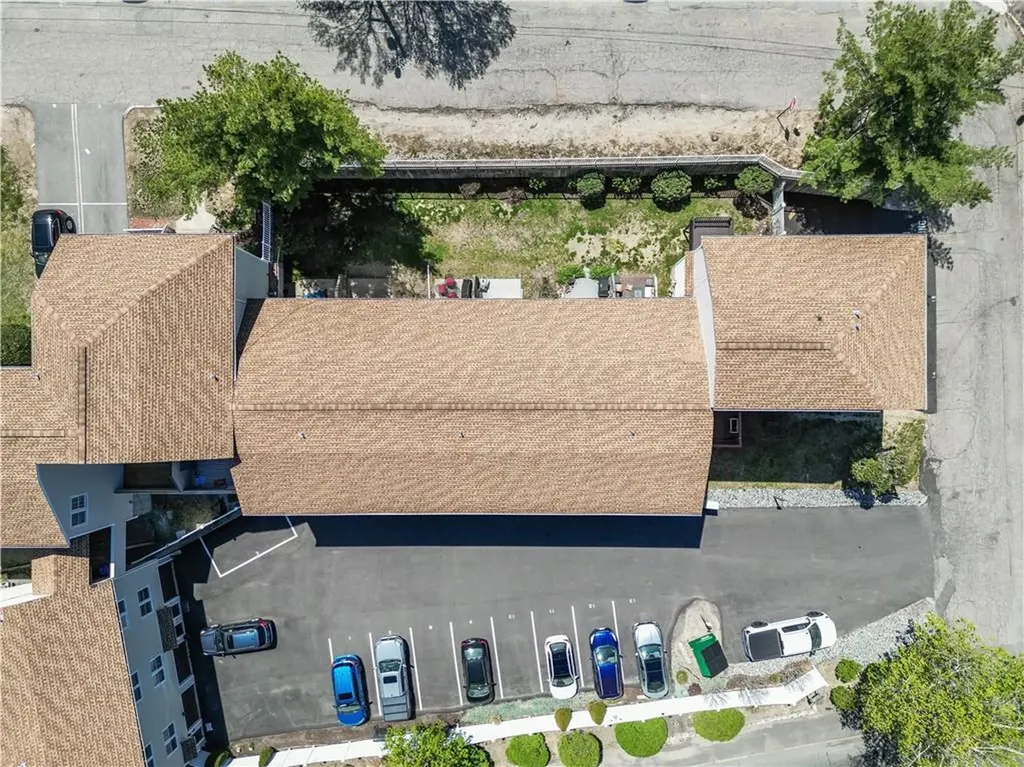 10 Burleigh Street Providence RI 02904