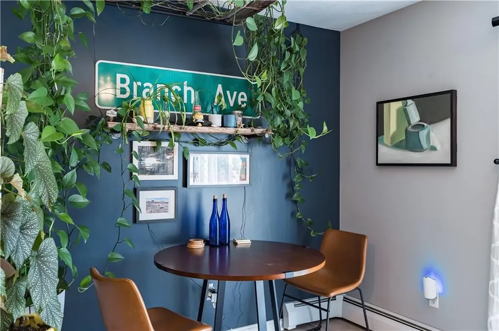 10 Burleigh Street Providence RI 02904