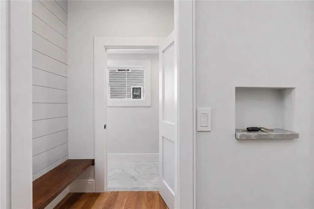6 Sharon Court Newport RI 02840