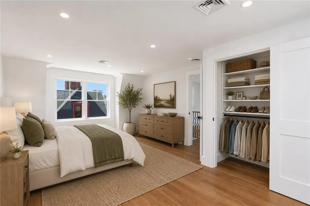 6 Sharon Court Newport RI 02840