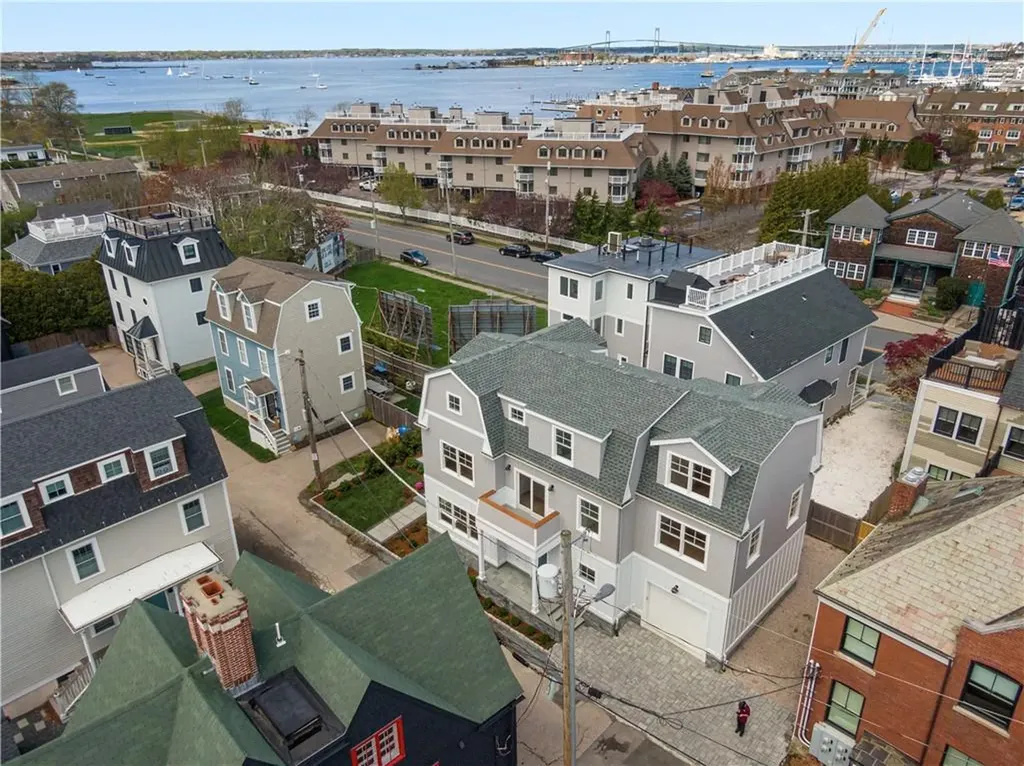 6 Sharon Court Newport RI 02840