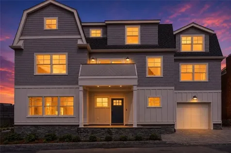 6 Sharon Court Newport RI 02840