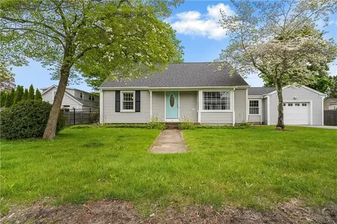 6 Cole Street Smithfield RI 02828