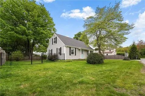 6 Cole Street Smithfield RI 02828