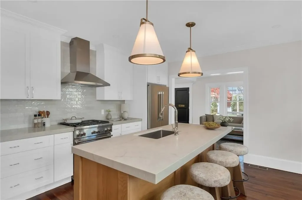 19 Rhode Island Avenue Providence RI 02906