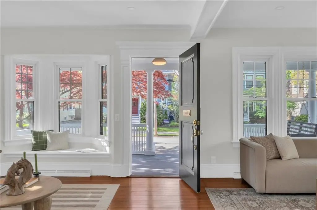 19 Rhode Island Avenue Providence RI 02906