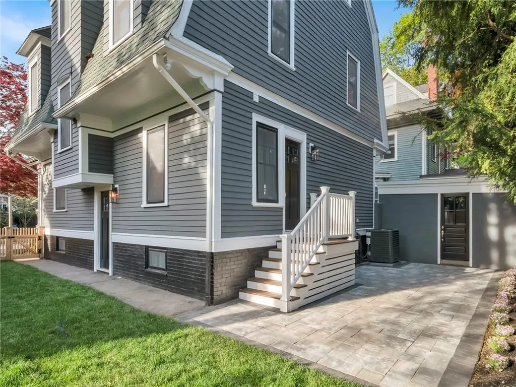 19 Rhode Island Avenue Providence RI 02906