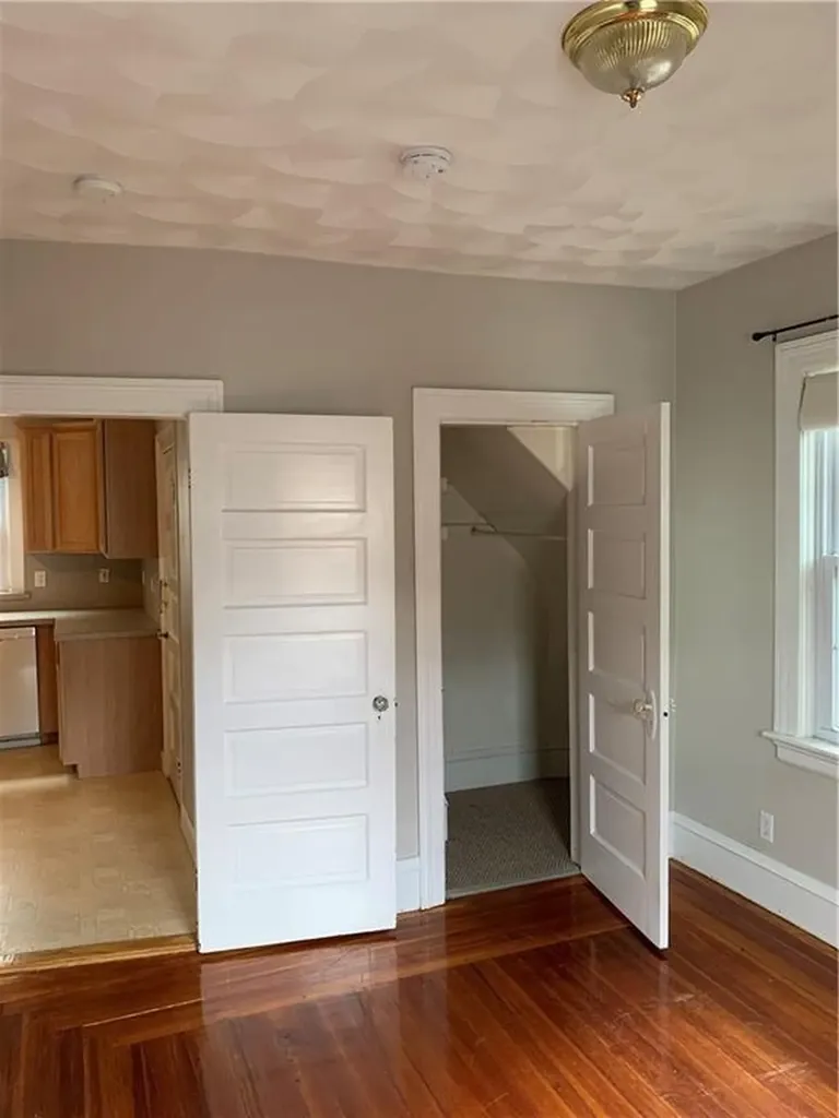 78 Irving Avenue Providence RI 02906