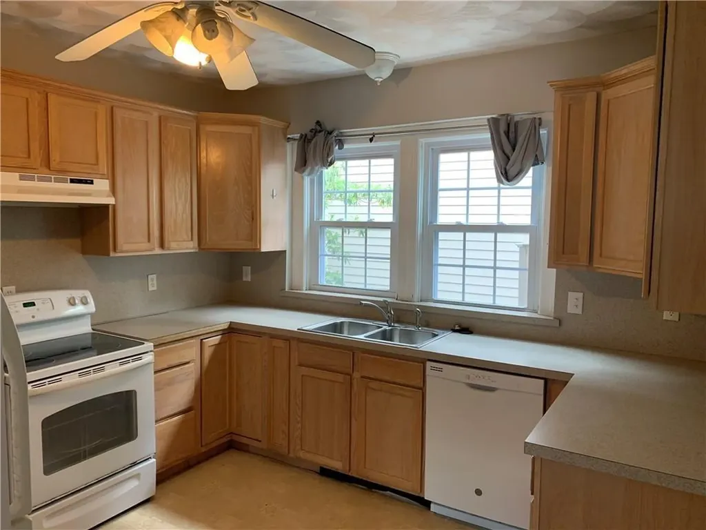 78 Irving Avenue Providence RI 02906