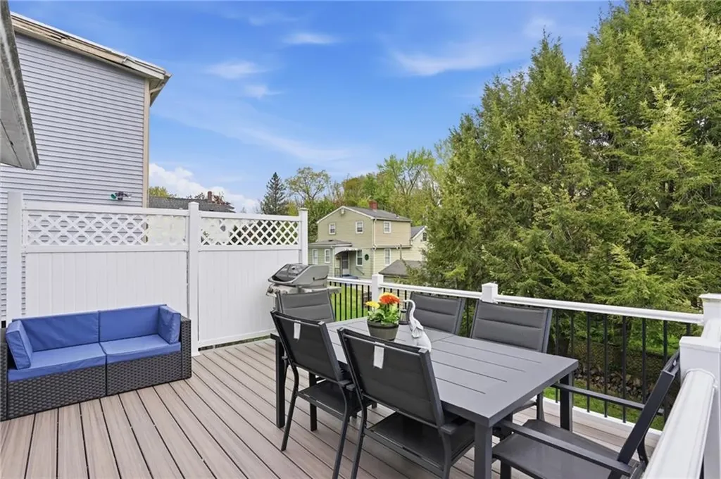 118 Bellevue Avenue North Smithfield RI 02896