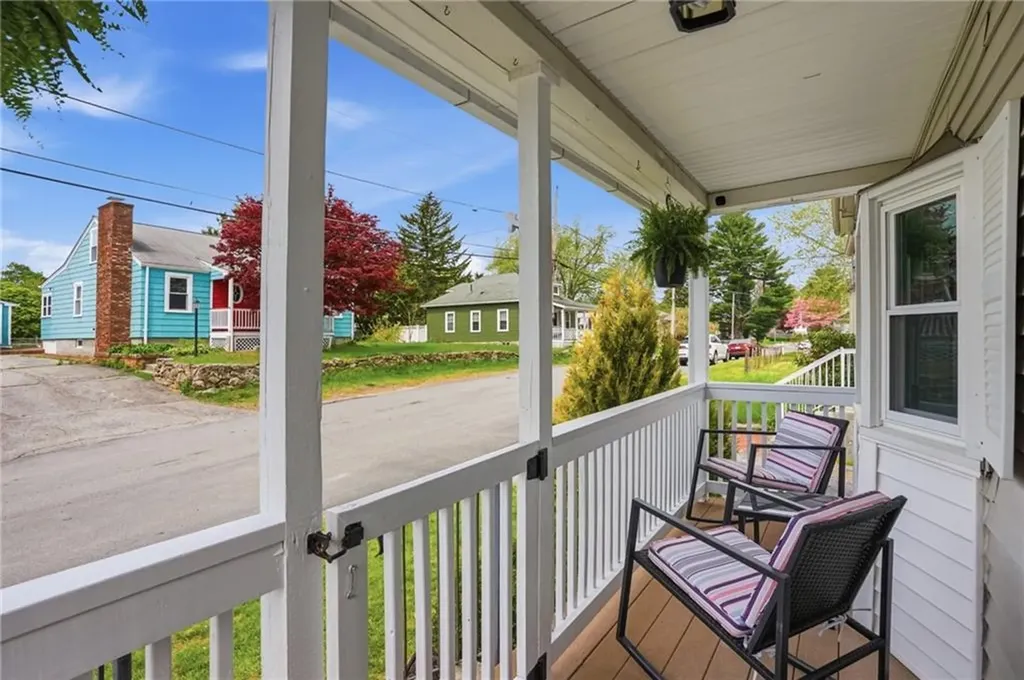 118 Bellevue Avenue North Smithfield RI 02896