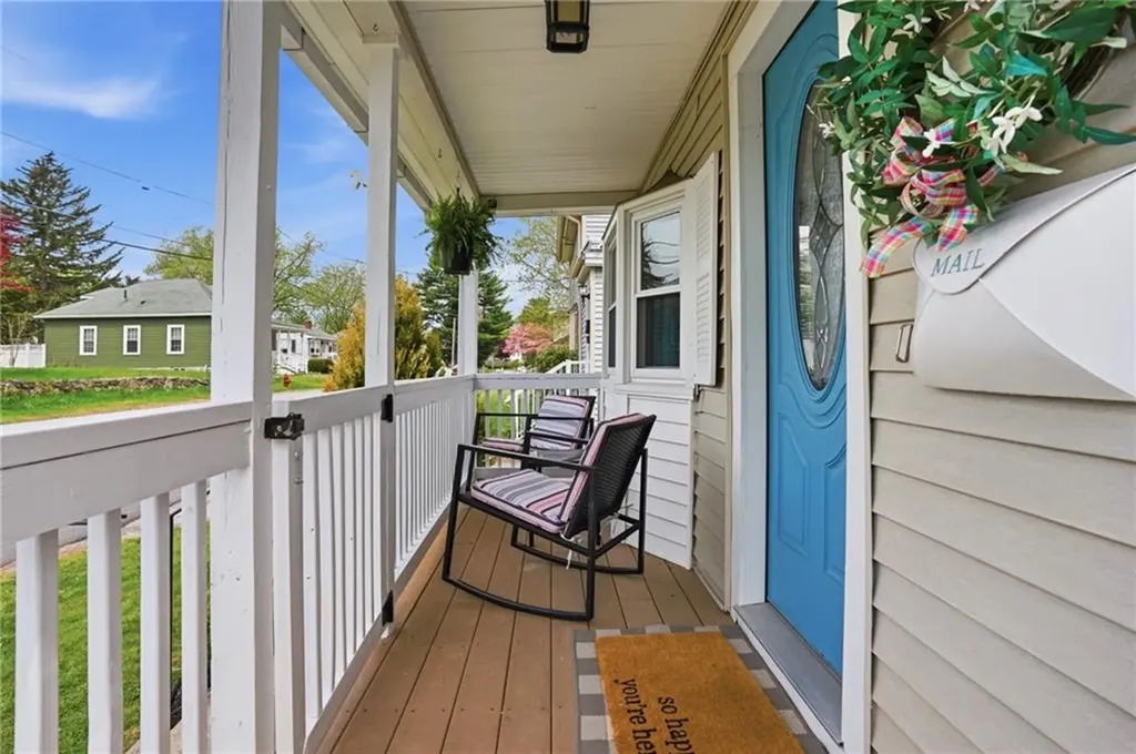 118 Bellevue Avenue North Smithfield RI 02896