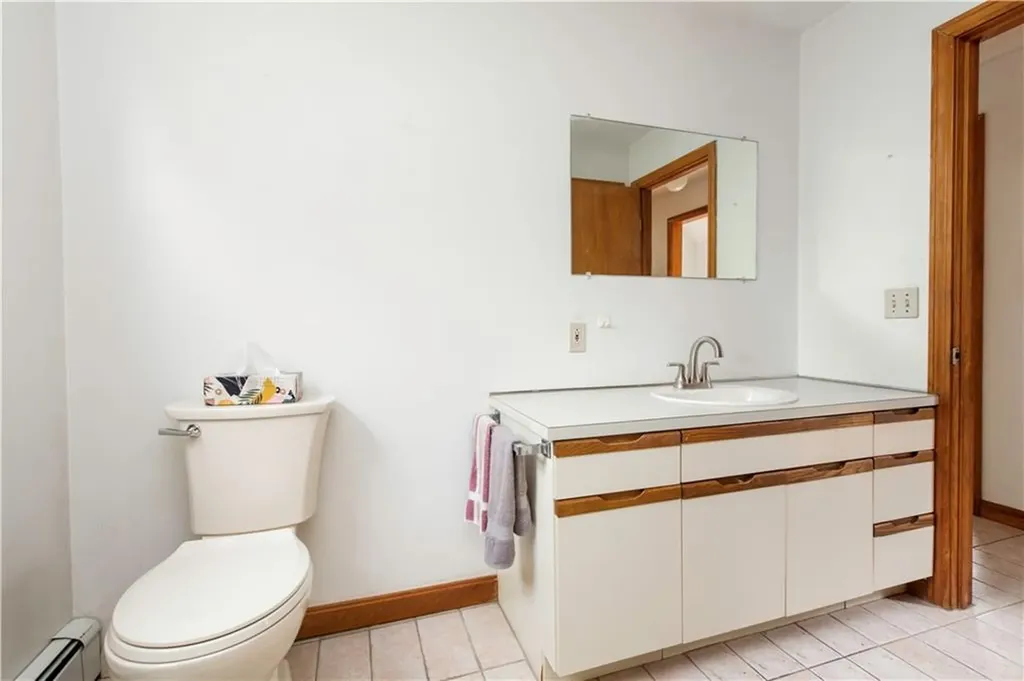 6 Englewood Court Warren RI 02885