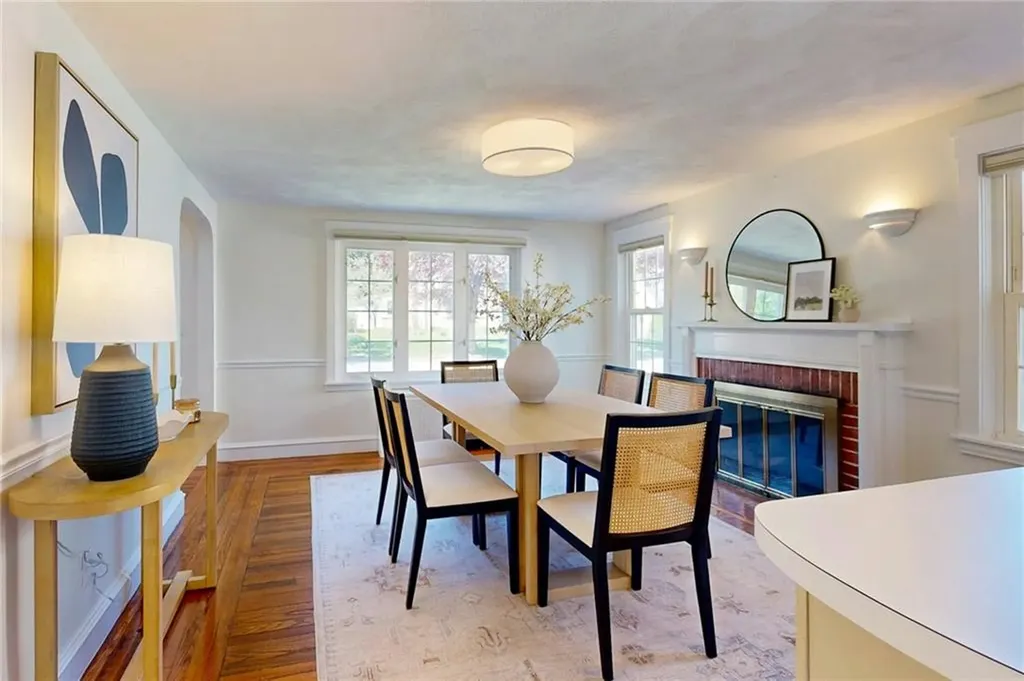 152 Audubon Road Warwick RI 02888