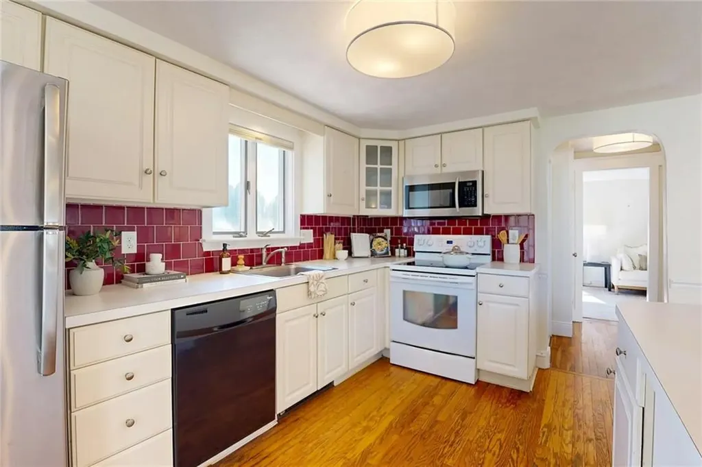 152 Audubon Road Warwick RI 02888
