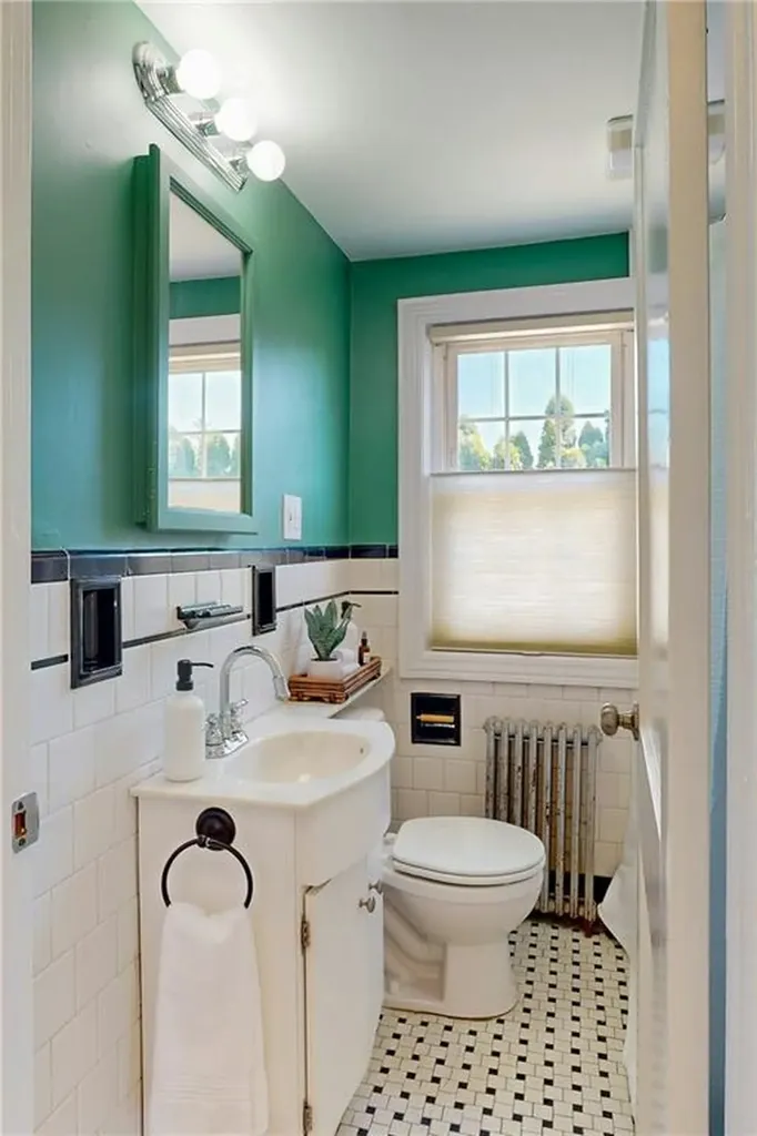152 Audubon Road Warwick RI 02888