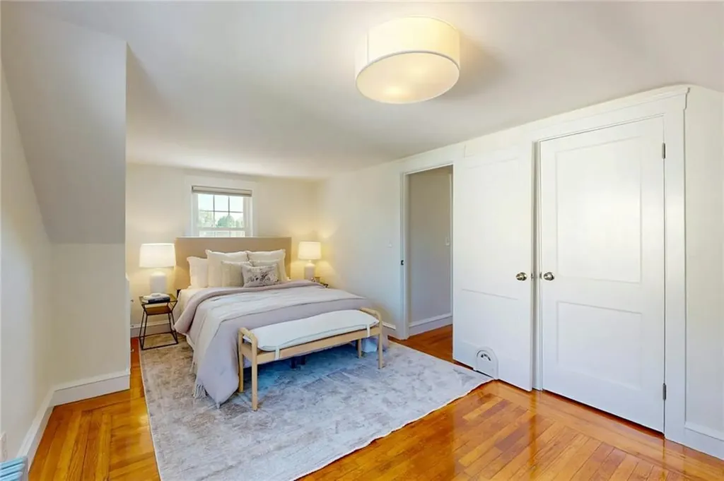 152 Audubon Road Warwick RI 02888