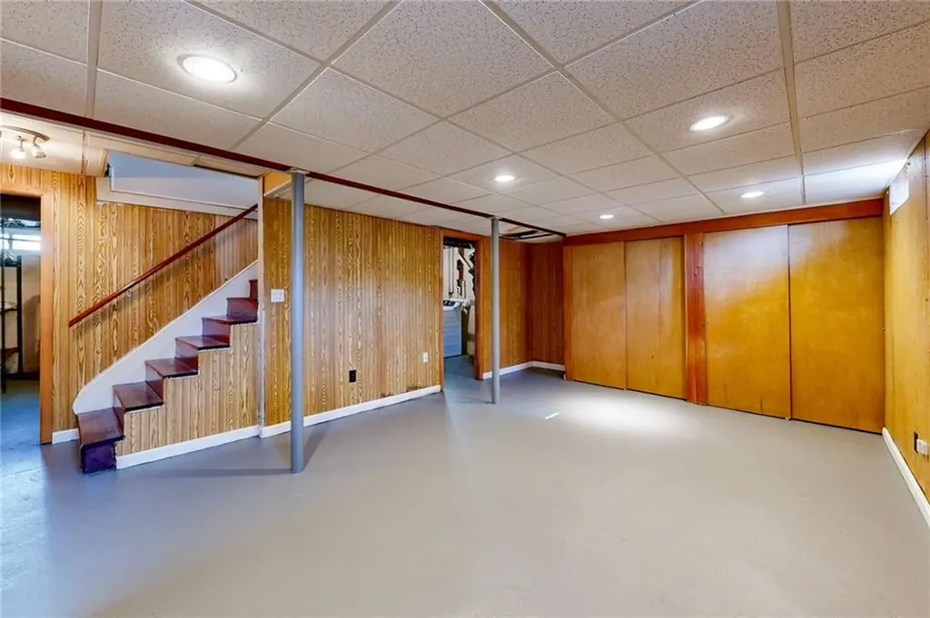 152 Audubon Road Warwick RI 02888