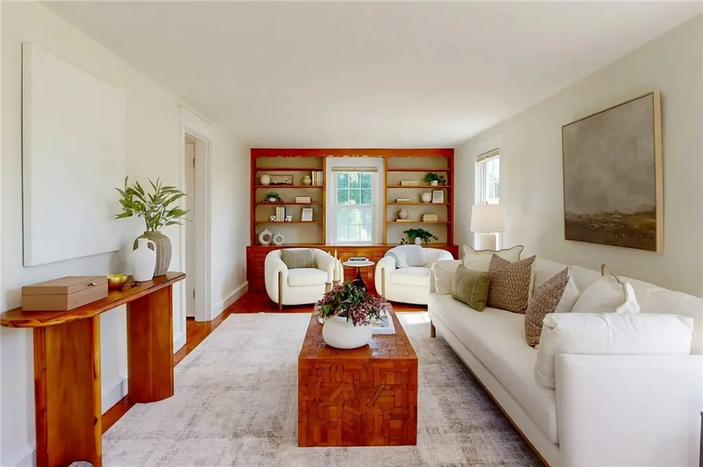 152 Audubon Road Warwick RI 02888