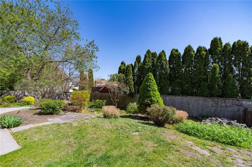 152 Audubon Road Warwick RI 02888