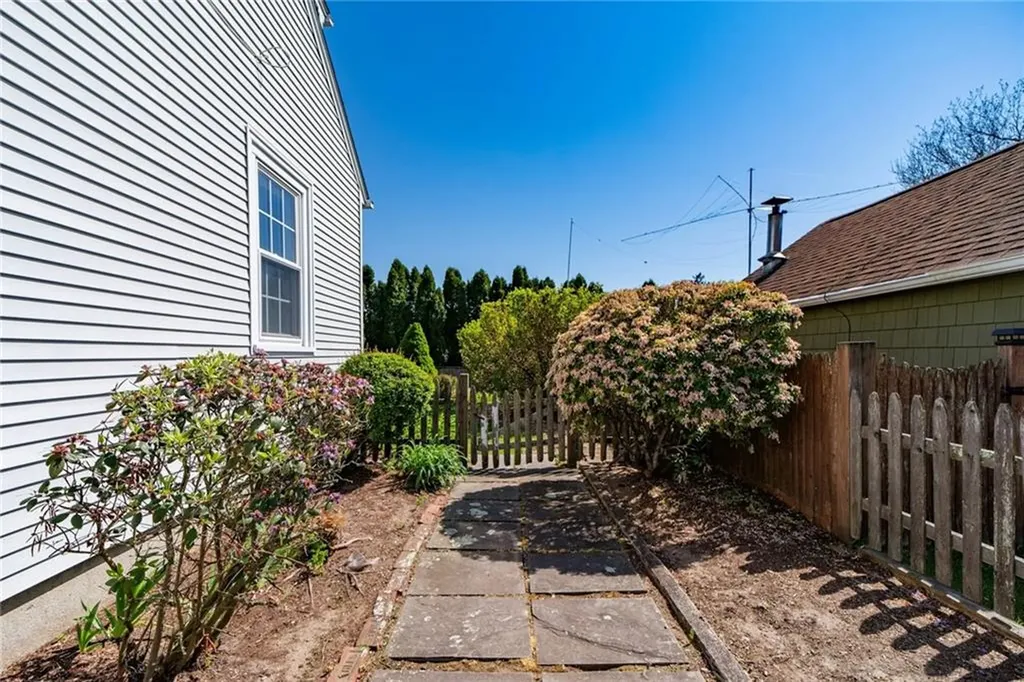 152 Audubon Road Warwick RI 02888