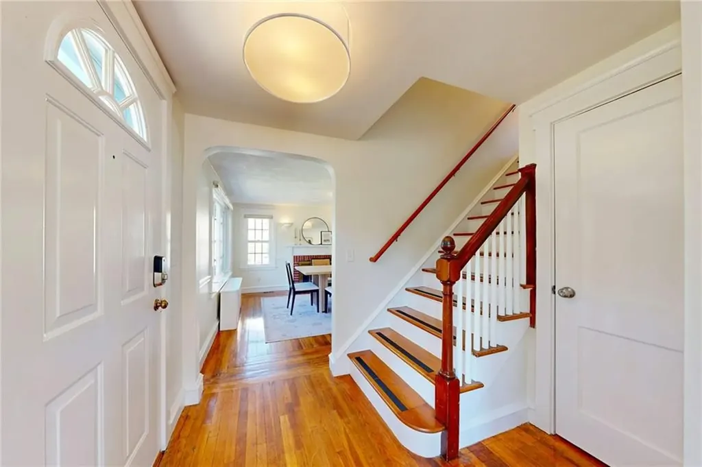 152 Audubon Road Warwick RI 02888